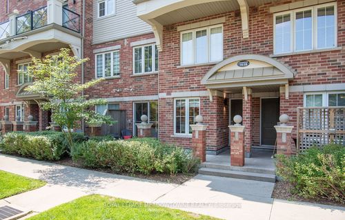 15-2563 6th Line, Oakville, ON, L6H0H7 | Card Image