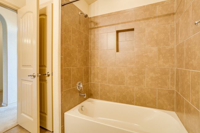 4013 Lazy River Ranch Rd, House other with 3 bedrooms, 2 bathrooms and null parking in Roanoke TX | Image 13