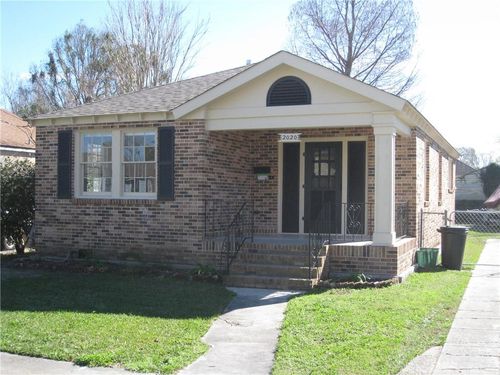 2020 James St, Jefferson, LA, 70121-2208 | Card Image