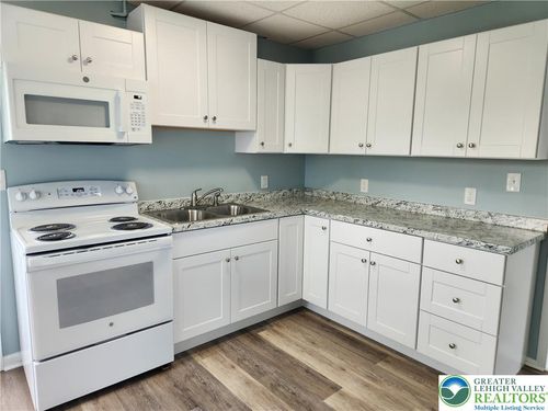 1-2347 Washington Ave, NORTHAMPTON, PA, 18067-1143 | Card Image