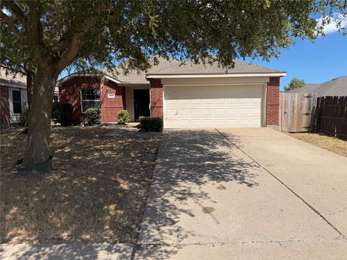 2001 Fairview Dr, Forney, TX, 75126-6575 | Card Image