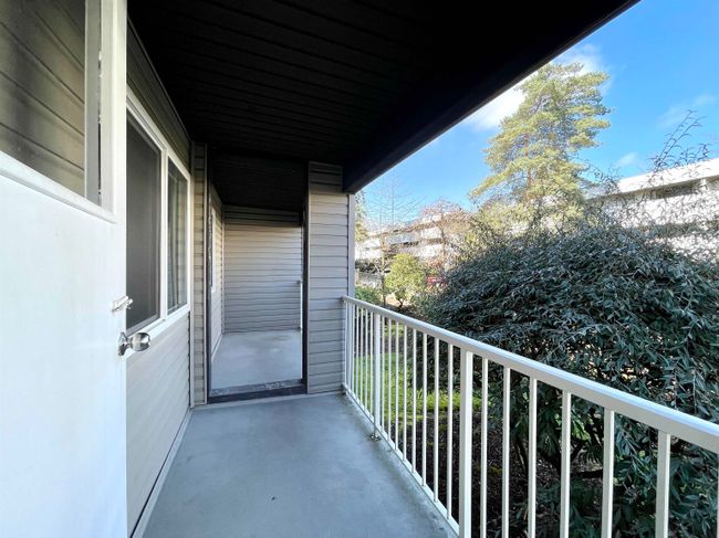 214 - 1209 Howie Avenue, Condo with 2 bedrooms, 1 bathrooms and 2 parking in Coquitlam BC | Image 11