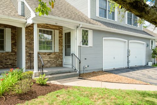 73 Sunrise Circle, Windsor, CT, 06095 | Card Image