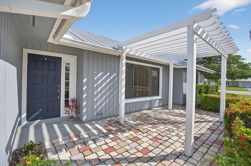 28 Hickory Hill Rd, Tequesta, FL, 33469-2126 | Card Image