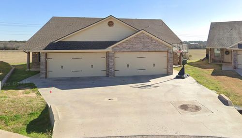 906 Dart Ct, Granbury, TX, 76049-1283 | Card Image
