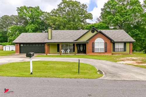 135 Merrywoods Blvd, Haughton, LA, 71037-7822 | Card Image