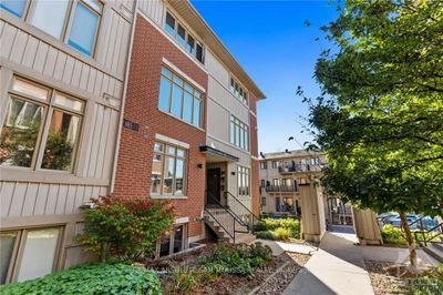 23 - 797 Montreal Rd, Condo with 3 bedrooms, 2 bathrooms and 1 parking in Ottawa ON | Image 1