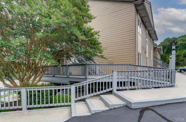 UNIT-5 - 1103 Mariners Way, Condo with 2 bedrooms, 2 bathrooms and null parking in Huddleston VA | Image 30