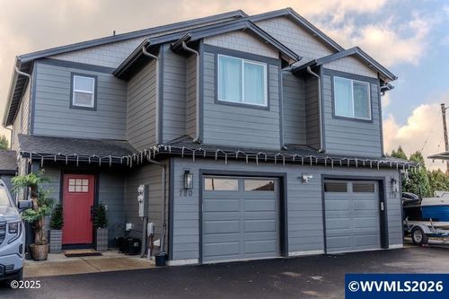 780 778 E Jefferson St, Stayton, OR, 97383 | Card Image