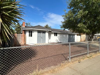 4623 E Liberty Avenue, House other with 3 bedrooms, 0 bathrooms and null parking in Fresno CA | Image 2