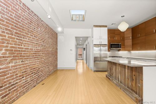 apt-2-343 Greenwich Ave, Greenwich, CT, 06830-2523 | Card Image