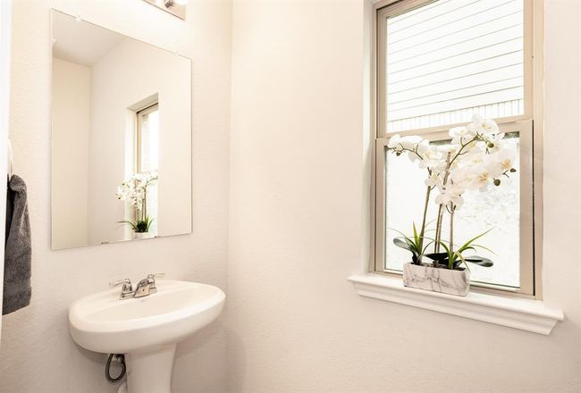 Bathroom with healthy amount of natural light | Image 19