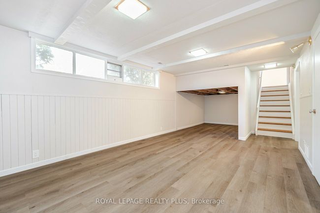 334 Oakwood Dr, House other with 3 bedrooms, 3 bathrooms and 2 parking in Burlington ON | Image 26
