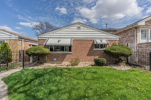 4541 S Laporte Ave, Chicago, IL, 60638-1949 | Card Image