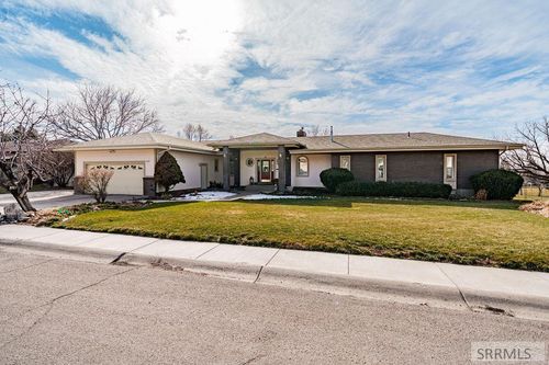 495 Fairway Dr, Pocatello, ID, 83201-2090 | Card Image