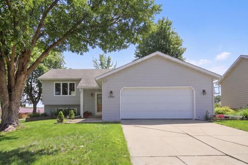 2305 13th St Sw, Austin, MN, 55912-1733 | Card Image