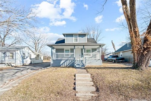 1515 S Home Ave, Independence, MO, 64052-2117 | Card Image