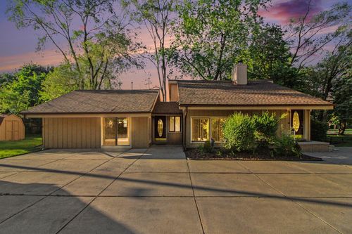 9425 Lamont Street, Livonia, MI, 48150 | Card Image