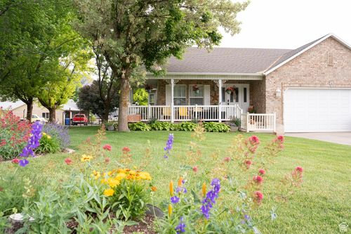 1075 E 2600 N, North Ogden, UT, 84414-2515 | Card Image