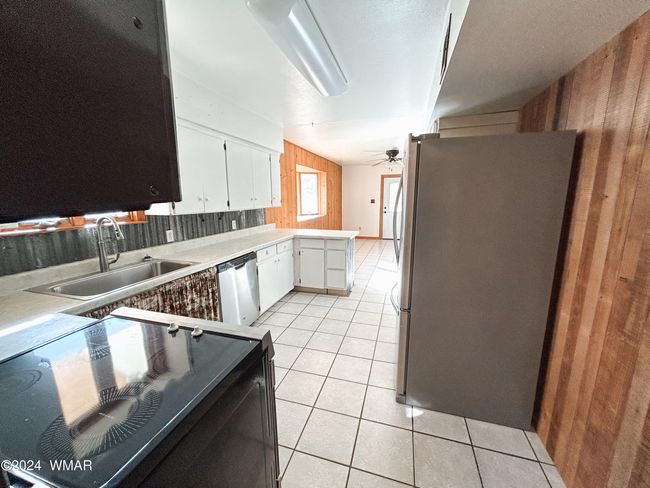 Kitchen | Image 15
