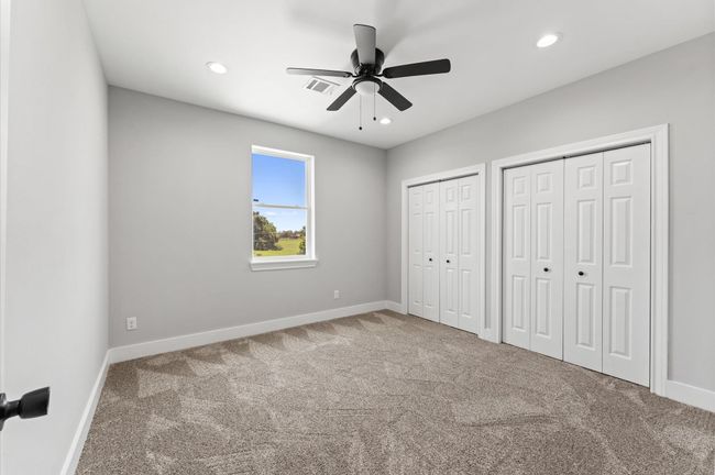 Third bedroom perfect for guests, office, or hobbies. | Image 22