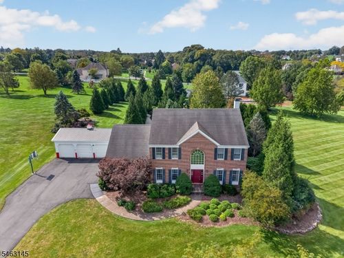 7 Stark Ct, Ringoes, NJ, 08551-1800 | Card Image