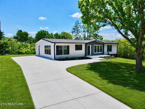 859 Straight Creek Rd, New Tazewell, TN, 37825-6412 | Card Image