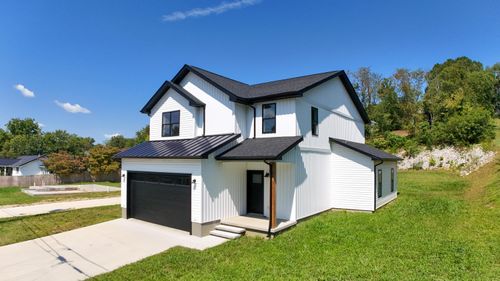 512 Moore Rd, Williamsburg, KY, 40769-2083 | Card Image