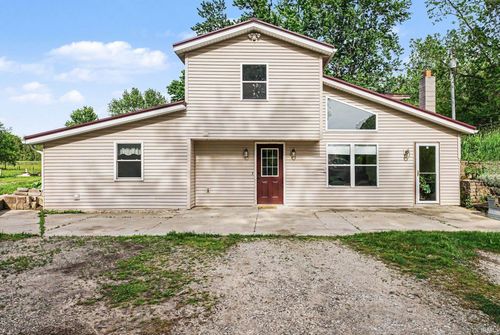 64622 County Road 33, Goshen, IN, 46528-7549 | Card Image