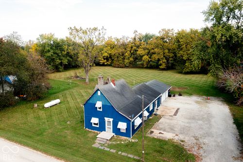 9440 Rosston Ave, Zionsville, IN, 46077-8813 | Card Image
