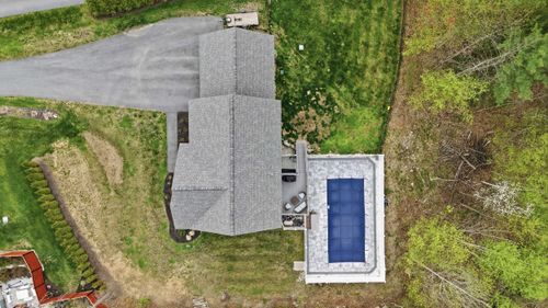 4 Farm Meadows Lane, Londonderry, NH, 03053 | Card Image