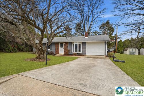 727 Highland Ave, KUTZTOWN, PA, 19530-1305 | Card Image