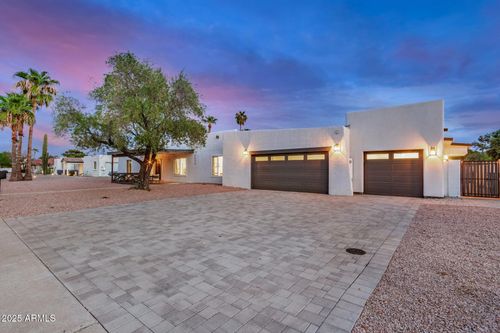 5839 E Voltaire Ave, Scottsdale, AZ, 85254-3733 | Card Image