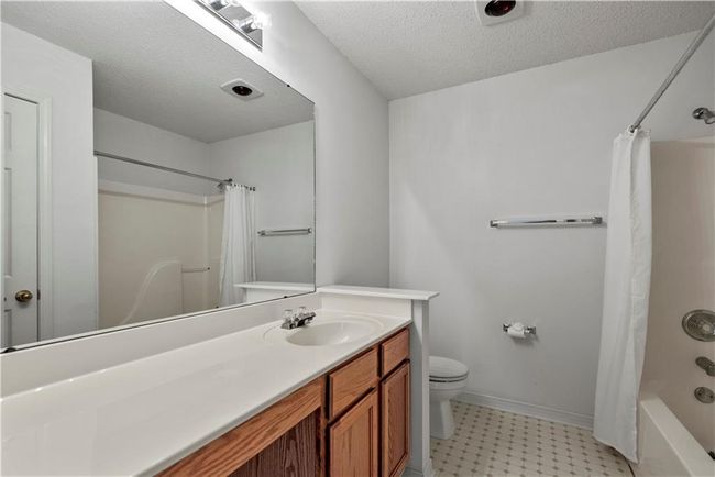 Hall Bath | Image 20
