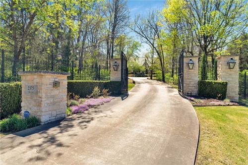 2375 E Farr Ln, Fayetteville, AR, 72703-6577 | Card Image