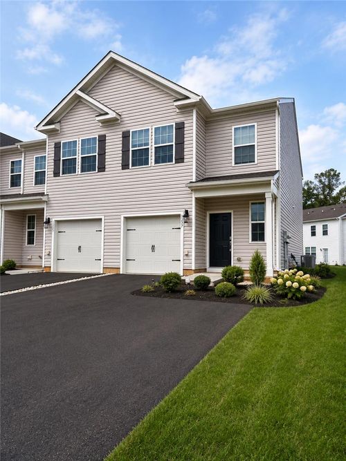 1257 Martin Rd, Breinigsville, PA, 18031-8737 | Card Image