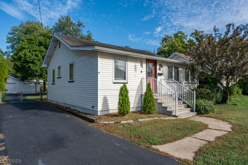 30 S Valley Rd, Lincoln Park, NJ, 07035-2425 | Card Image