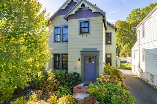 226 Baldwin St, Glen Ridge, NJ, 07028-1504 | Card Image