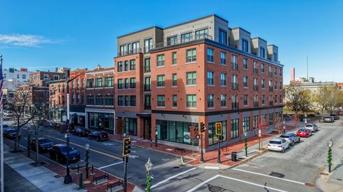 a-121 Union St, New Bedford, MA, 02740-6363 | Card Image