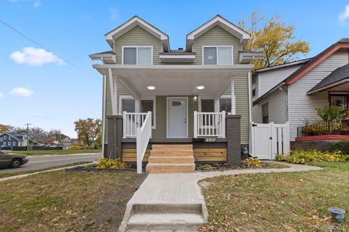 8801 Monica St, Detroit, MI, 48204-2853 | Card Image