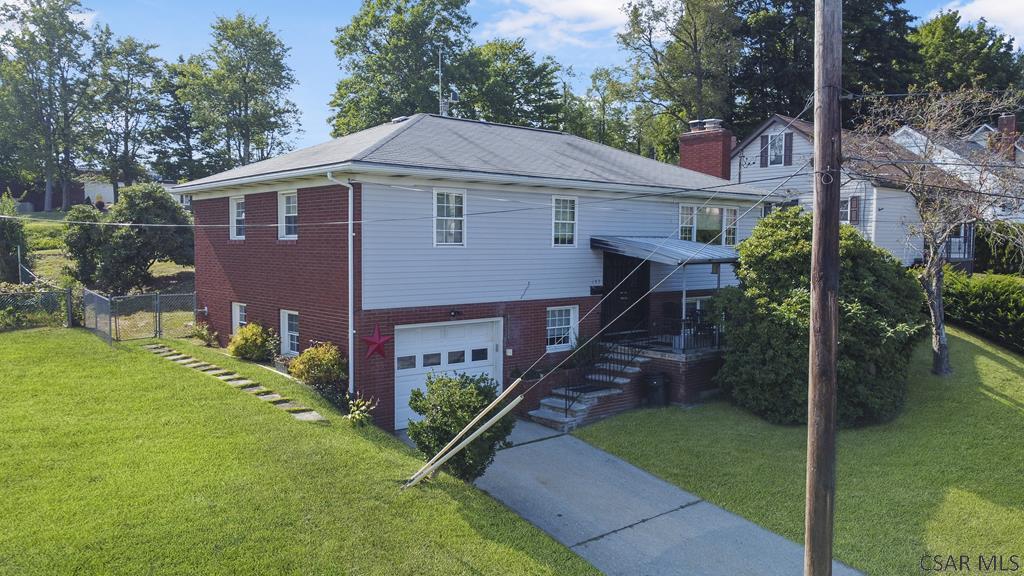 Lincoln St, Ebensburg, PA 15931