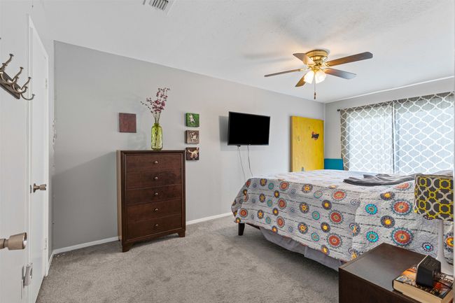 5232 Country Club Dr, Condo with 2 bedrooms, 2 bathrooms and null parking in Granbury TX | Image 17