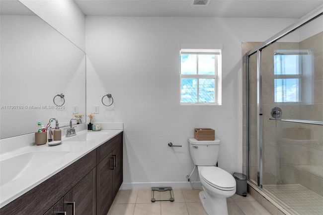 809 Se 16 Th Ct, Townhouse with 3 bedrooms, 3 bathrooms and null parking in Homestead FL | Image 25