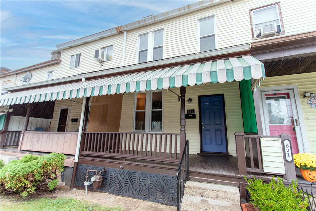 17th Ave, Homestead, PA 15120