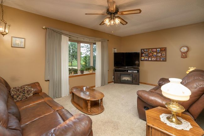 4-web-or-mls-04-Living Room.jpg | Image 17