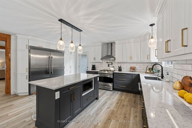 1262 Sunbury Rd, House other with 5 bedrooms, 3 bathrooms and 4 parking in South Frontenac ON | Image 9