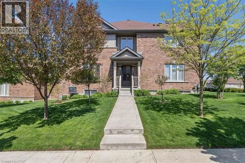 128 Ingram Dr, Guelph, ON, N1E0M6 | Card Image