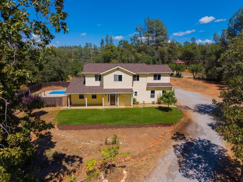 12003 Counter Ln, Redding, CA, 96003-1064 | Card Image