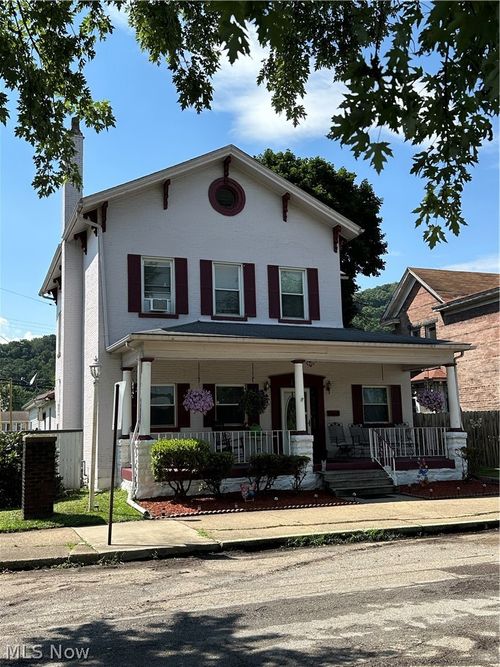 719 Riverside Ave, Wellsville, OH, 43968-1657 | Card Image