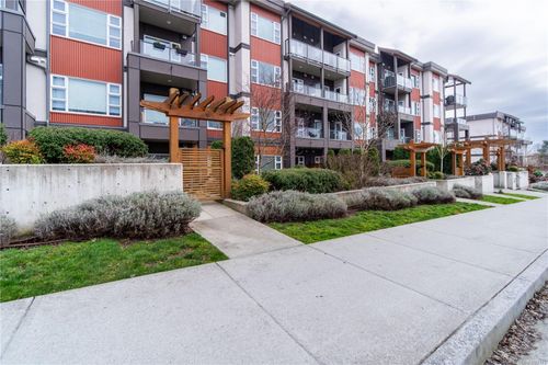 404-3333 Glasgow Ave, Saanich, BC, V8X1M5 | Card Image